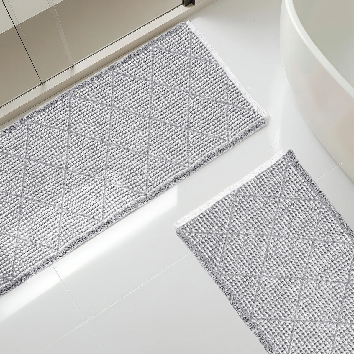 Furicher 2-Piece Anti-Slip Grip Bath Mat Set, Boho Home Spa Waffle Rugs - Super Absorbent Rectangle Mats for Bathroom Decoration, Shower Use, Machine Washable Gray & White (50.8cm×114.7cm + 45.7cm×76.2cm)