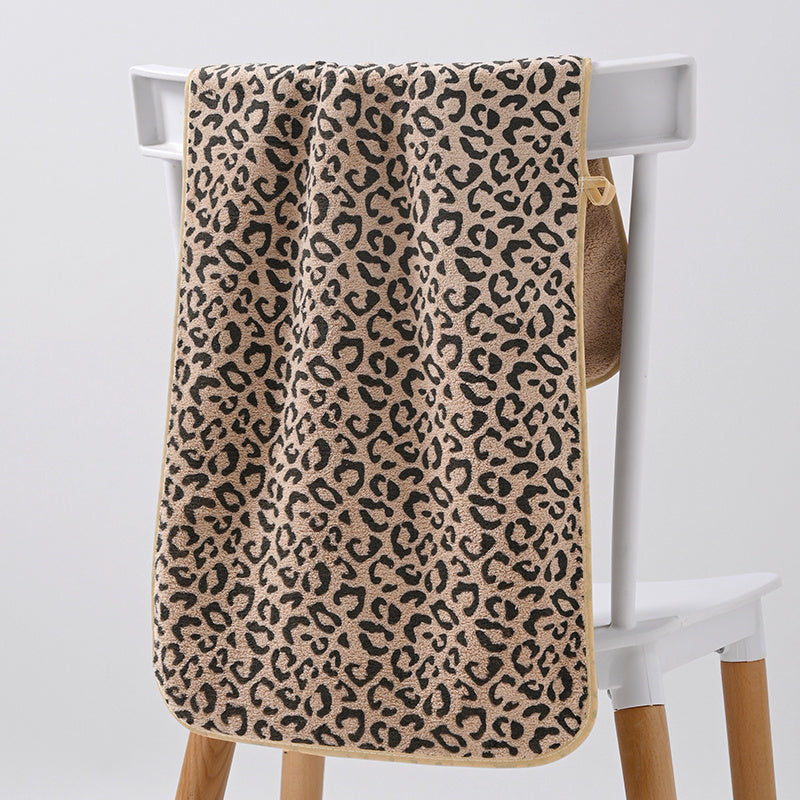 1 Luxury High-Quality Coral Spa Towel • Ultra-soft Microfiber • Quick-drying • Highly Absorbent • Fluffy and Lint-free • New Multi-color Leopard Print Design • Luxurious Bathroom Experience • Spa Essential • Suitable for Pool, Travel, and Gym