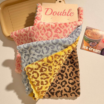 Retro Leopard Print Thickened Towel, Strong Absorbency And Quick-Dry, Soft Cleaning Cloth for Men And Women (Random Color)