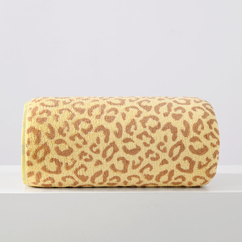 1 Luxury High-Quality Coral Spa Towel • Ultra-soft Microfiber • Quick-drying • Highly Absorbent • Fluffy and Lint-free • New Multi-color Leopard Print Design • Luxurious Bathroom Experience • Spa Essential • Suitable for Pool, Travel, and Gym