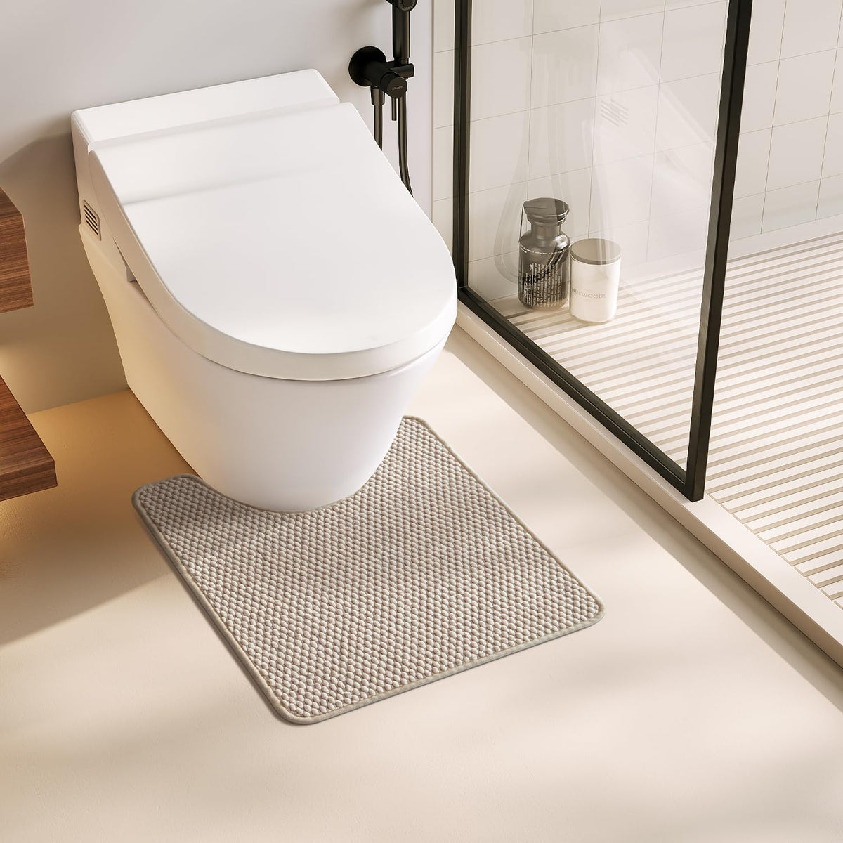 TYUU Bathroom Rugs Non Slip Washable, Super Absorbent Thin Bath Mat Small Quick Dry Low Pile Bathroom Rug, White 16"x24" / 1'4" x 2'