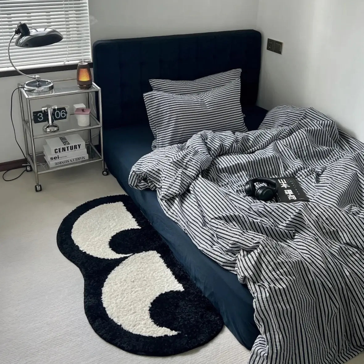 20x48 in Cartoon Eyes Tufted Soft Polyester Rug - Non-Slip Backing, Unique Graphic Design, Cool Rugs for Bedroom, Living Room Decor, Bedroom Items, Cozy Soft Furnishing