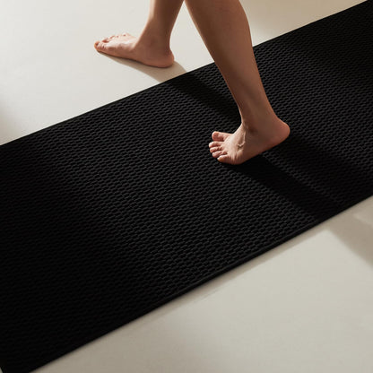 TYUU Bathroom Rugs Non Slip Washable, Super Absorbent Thin Bath Mat Small Quick Dry Low Pile Bathroom Rug, White 16"x24" / 1'4" x 2'