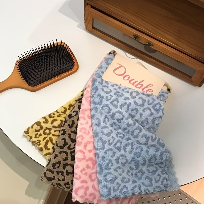 Retro Leopard Print Thickened Towel, Strong Absorbency And Quick-Dry, Soft Cleaning Cloth for Men And Women (Random Color)