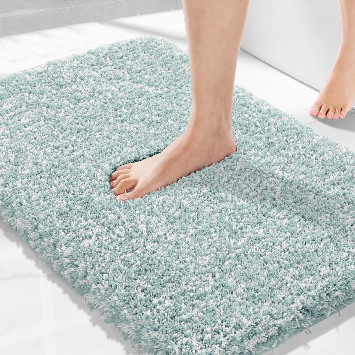 Yimobra Bathroom Rugs Non Slip Washable, Ultra Soft and Water Absorbent Bath Mats, Fluffy Shower Mat Outside, Plush Matts for Bathroom Floor/Sink, 24X17, Home Decor Accessories, Light Gray and White