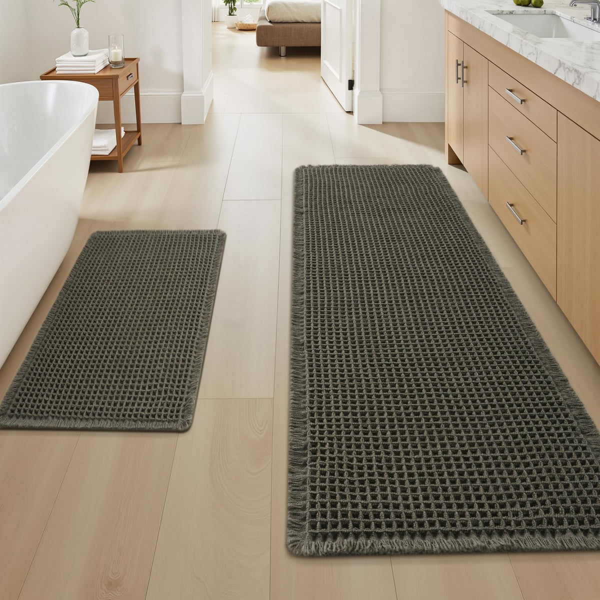 Upgraded Waffle Bath Mat Ultra Absorbent Non Slip Bathroom Mat, 17" x 24"