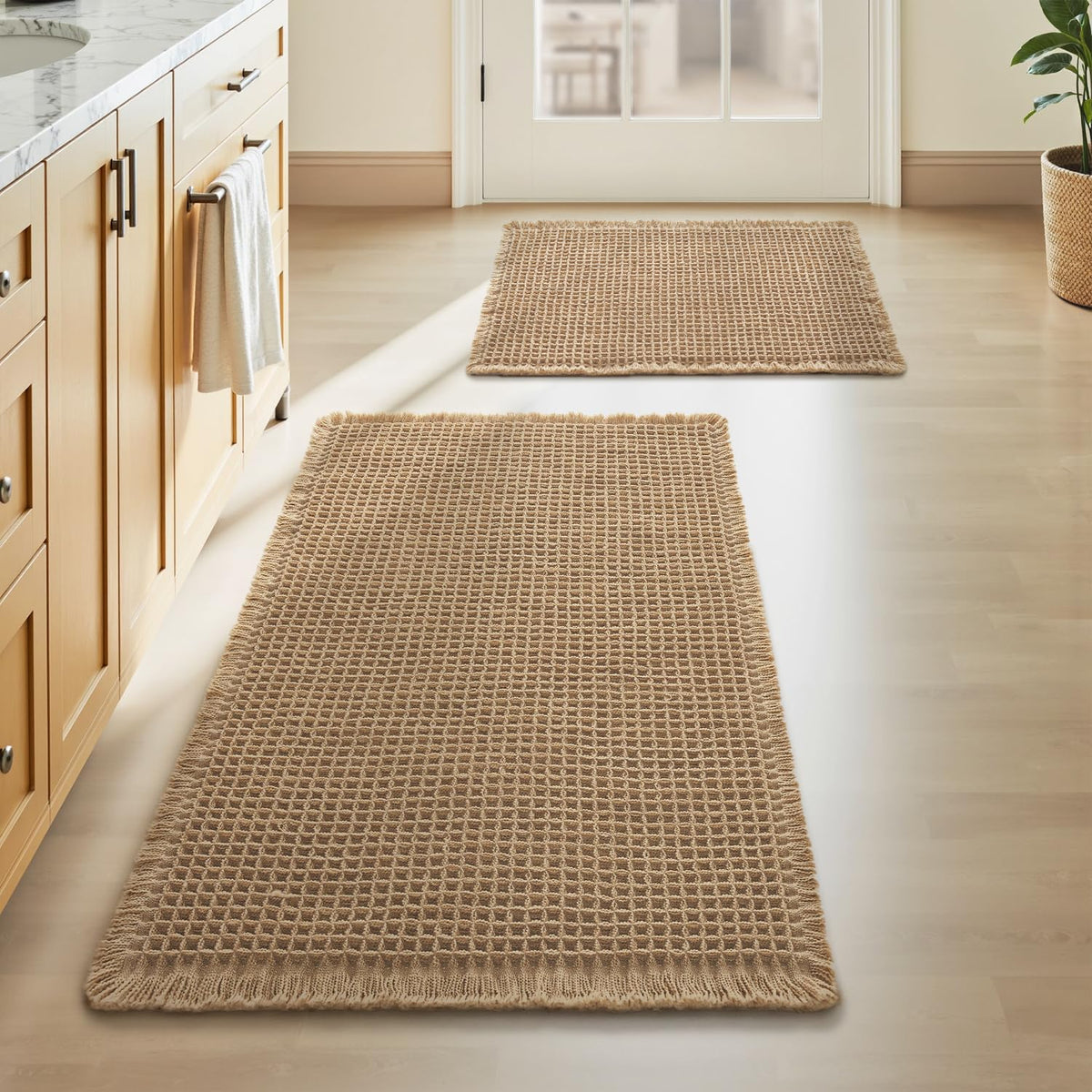Upgraded Waffle Bath Mat Ultra Absorbent Non Slip Bathroom Mat, 17" x 24"