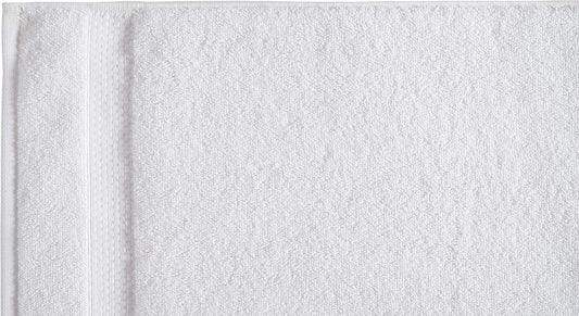 Amazon Basics 6-Pack Bath Towels, 100% Ring Spun Cotton, 600 GSM, Lightweight and Highly Absorbent, Quick Drying, Hotel Quality, 27 x 54 inches, White