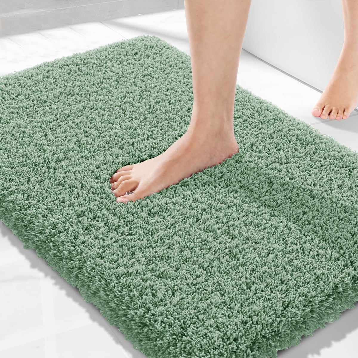 Yimobra Bathroom Rugs Non Slip Washable, Ultra Soft and Water Absorbent Bath Mats, Fluffy Shower Mat Outside, Plush Matts for Bathroom Floor/Sink, 24X17, Home Decor Accessories, Light Gray and White