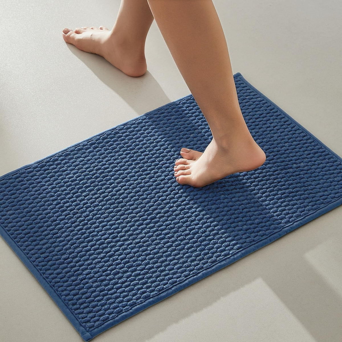 TYUU Bathroom Rugs Non Slip Washable, Super Absorbent Thin Bath Mat Small Quick Dry Low Pile Bathroom Rug, White 16"x24" / 1'4" x 2'
