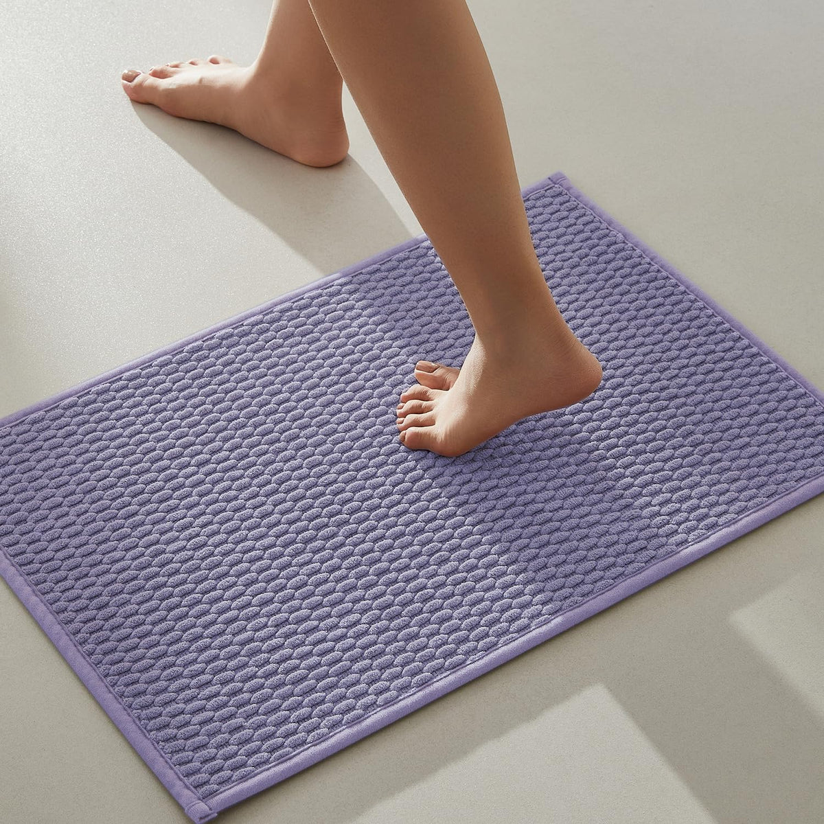 TYUU Bathroom Rugs Non Slip Washable, Super Absorbent Thin Bath Mat Small Quick Dry Low Pile Bathroom Rug, White 16"x24" / 1'4" x 2'