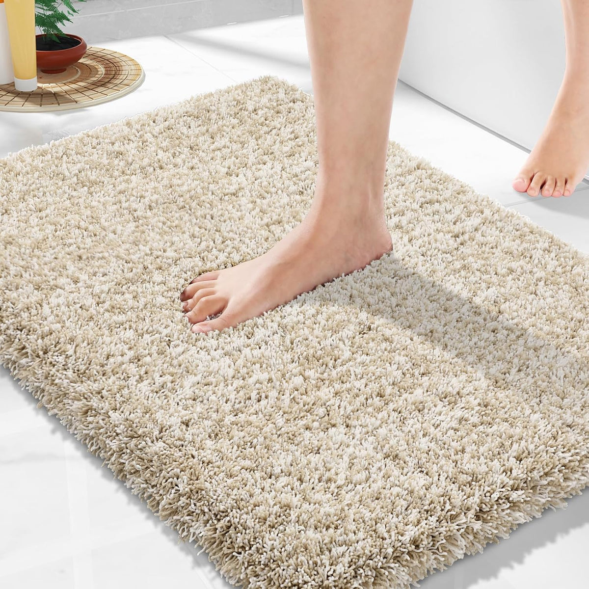 Yimobra Bathroom Rugs Non Slip Washable, Ultra Soft and Water Absorbent Bath Mats, Fluffy Shower Mat Outside, Plush Matts for Bathroom Floor/Sink, 24X17, Home Decor Accessories, Light Gray and White