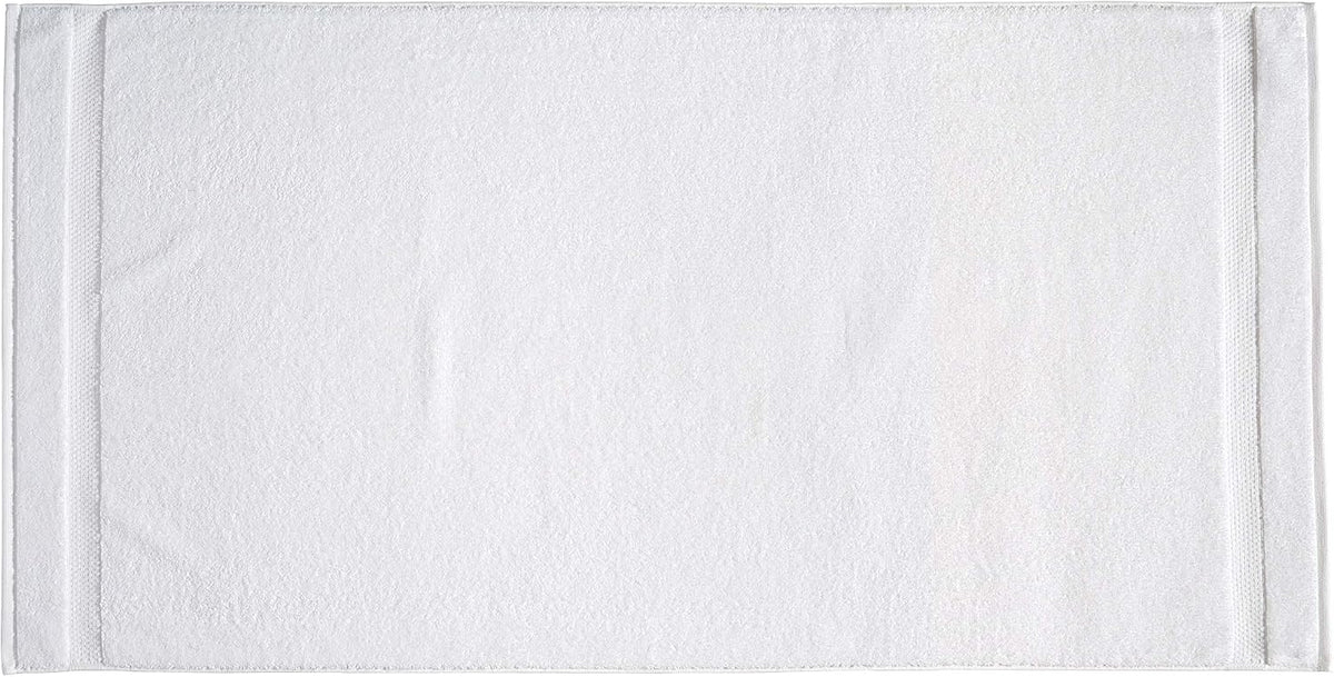Amazon Basics 6-Pack Bath Towels, 100% Ring Spun Cotton, 600 GSM, Lightweight and Highly Absorbent, Quick Drying, Hotel Quality, 27 x 54 inches, White
