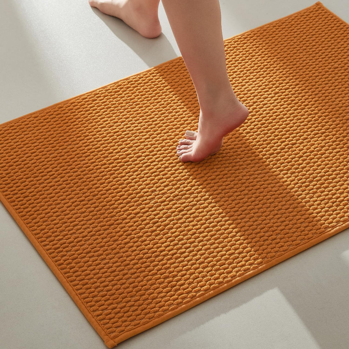 TYUU Bathroom Rugs Non Slip Washable, Super Absorbent Thin Bath Mat Small Quick Dry Low Pile Bathroom Rug, White 16"x24" / 1'4" x 2'