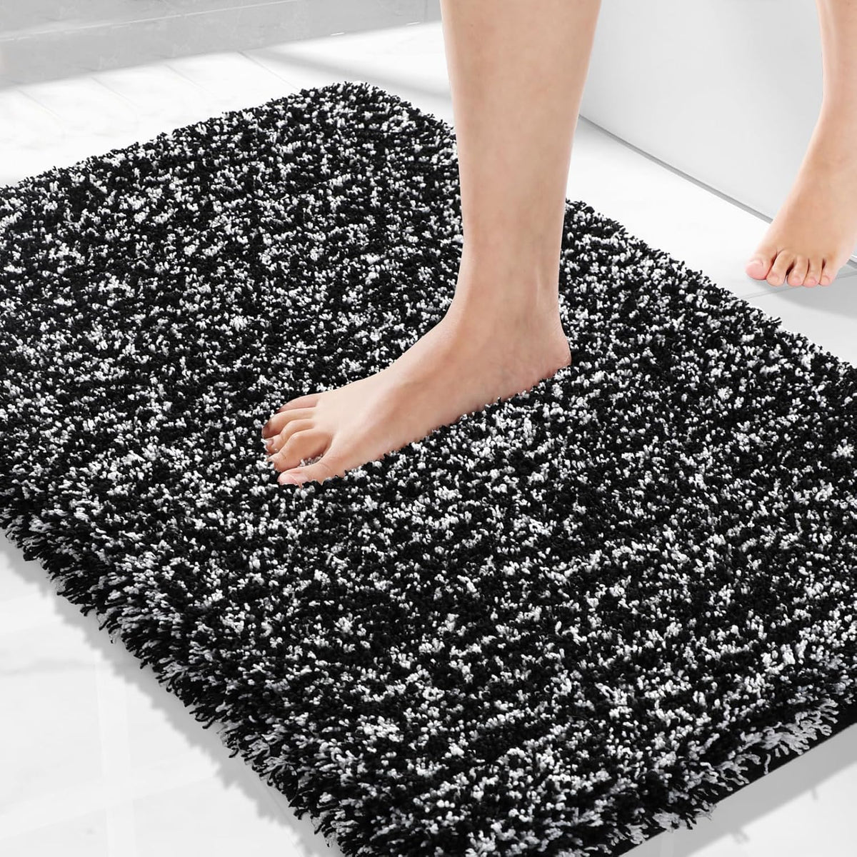 Yimobra Bathroom Rugs Non Slip Washable, Ultra Soft and Water Absorbent Bath Mats, Fluffy Shower Mat Outside, Plush Matts for Bathroom Floor/Sink, 24X17, Home Decor Accessories, Light Gray and White