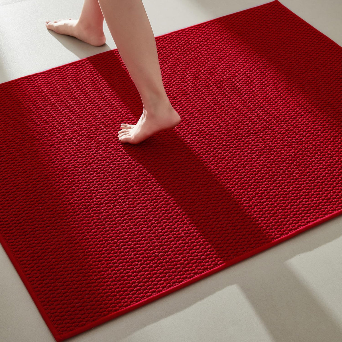 TYUU Bathroom Rugs Non Slip Washable, Super Absorbent Thin Bath Mat Small Quick Dry Low Pile Bathroom Rug, White 16"x24" / 1'4" x 2'