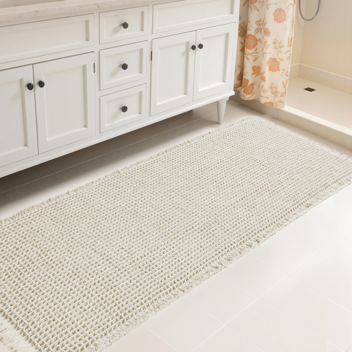 SUBRTEX Bathroom Rugs Chenille Bath Rug Soft Short Plush Bath Mat Soft Shower Mat Water Absorbent Shower Mat Quick Dry Machine Washable(White,18" x 24")