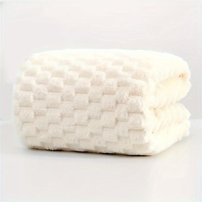 A Waffle Weave Bath Towel Made of Ultra-Absorbent Microfiber, Quick-Drying Textured Towel, Soft Spa And Gym Towel, Durable for Everyday Use, Making It an Ideal Christmas Gift