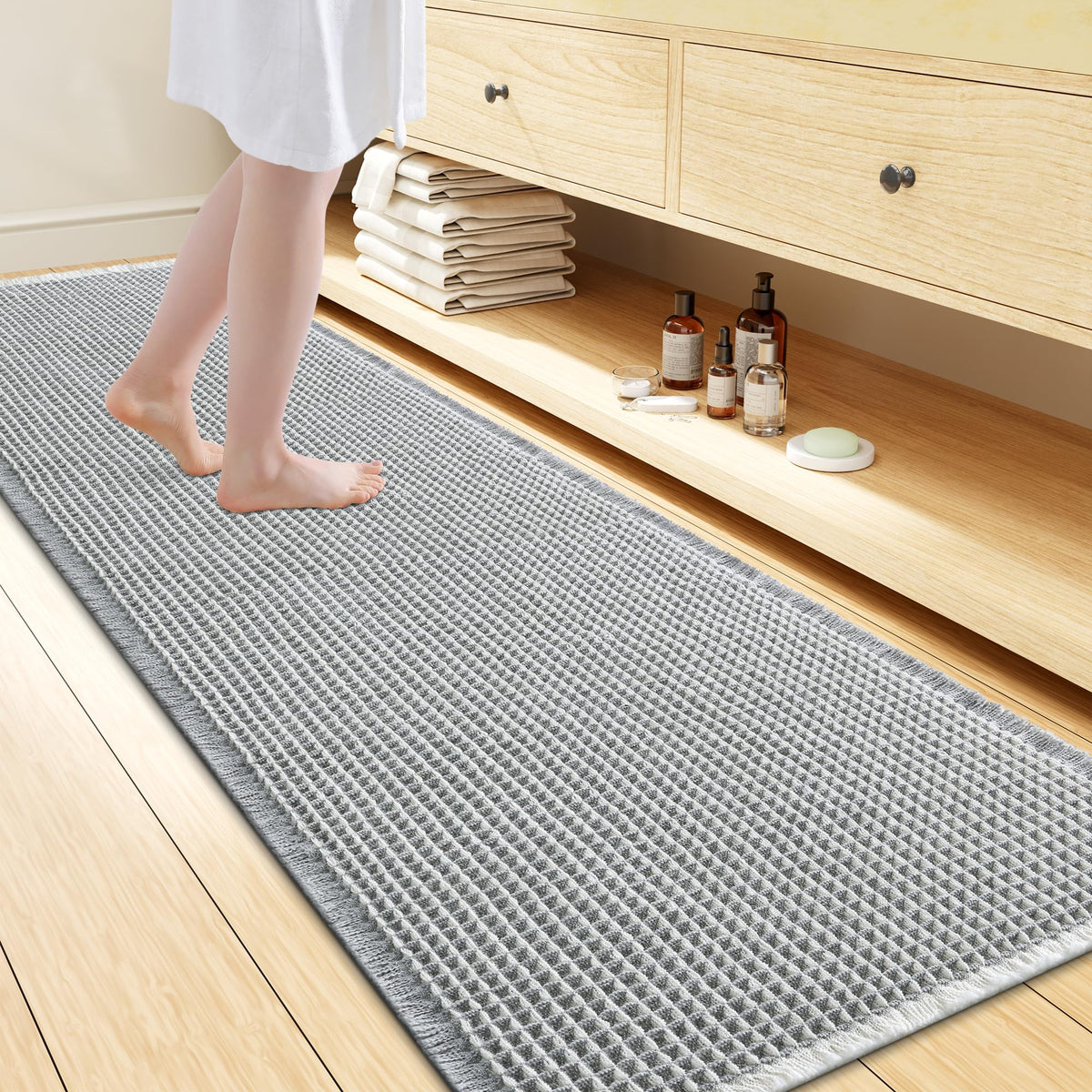 Smiry Waffle Bath Mat 30X20, Extra Soft Absorbent Bathroom Rugs, Brown