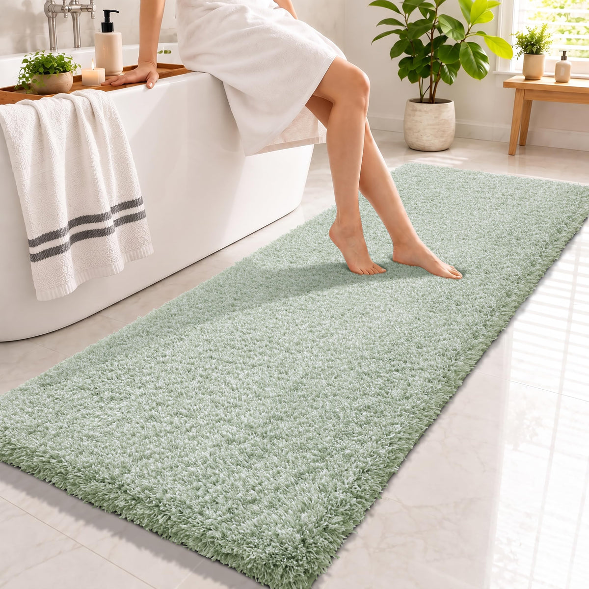 Yimobra Bathroom Rugs Non Slip Washable, Ultra Soft and Water Absorbent Bath Mats, Fluffy Shower Mat Outside, Plush Matts for Bathroom Floor/Sink, 24X17, Home Decor Accessories, Light Gray and White