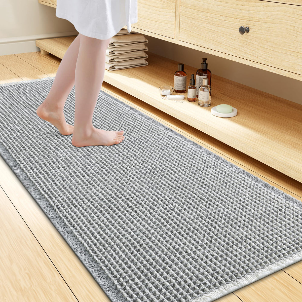 Smiry Waffle Bath Mat 30X20, Extra Soft Absorbent Bathroom Rugs, Brown