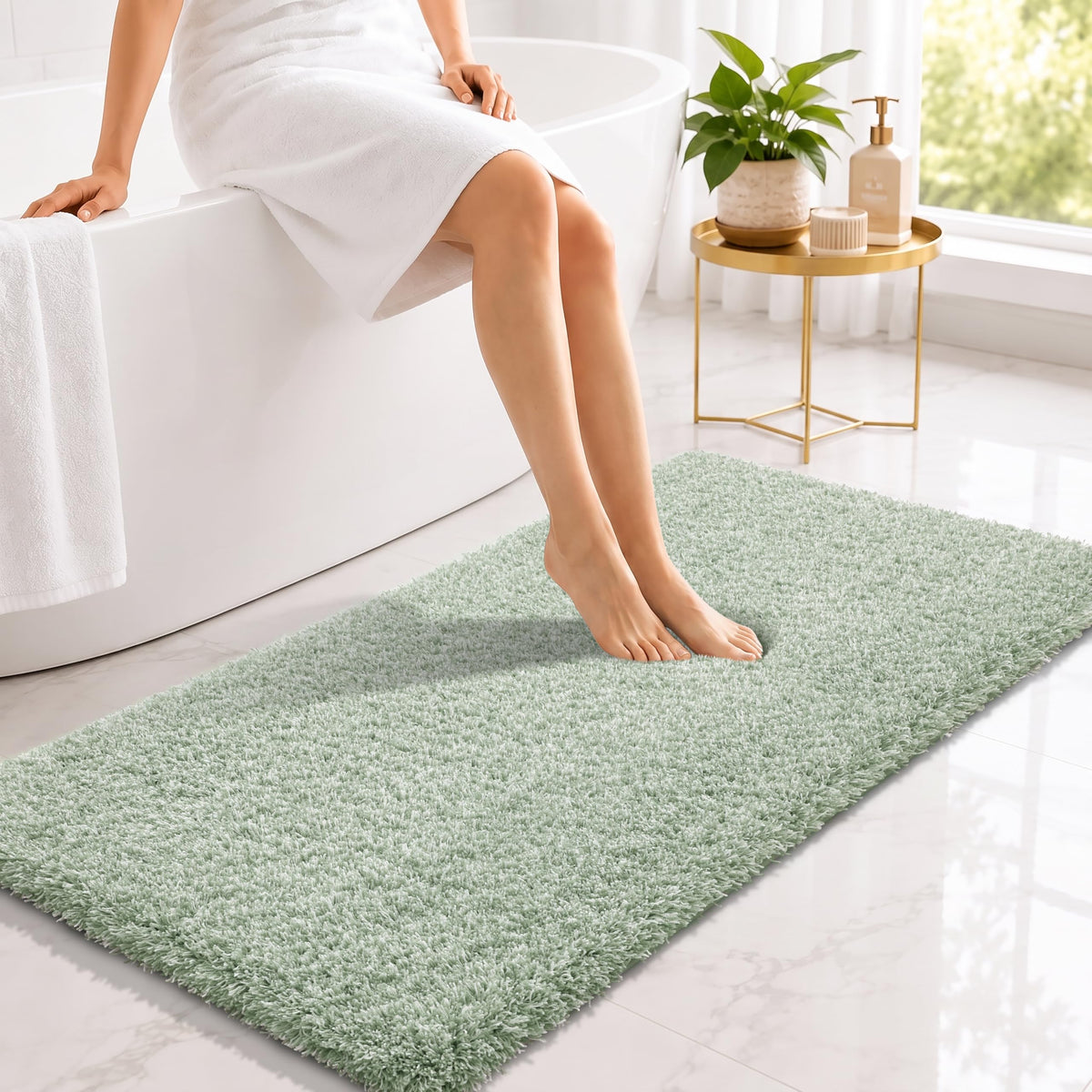 Yimobra Bathroom Rugs Non Slip Washable, Ultra Soft and Water Absorbent Bath Mats, Fluffy Shower Mat Outside, Plush Matts for Bathroom Floor/Sink, 24X17, Home Decor Accessories, Light Gray and White