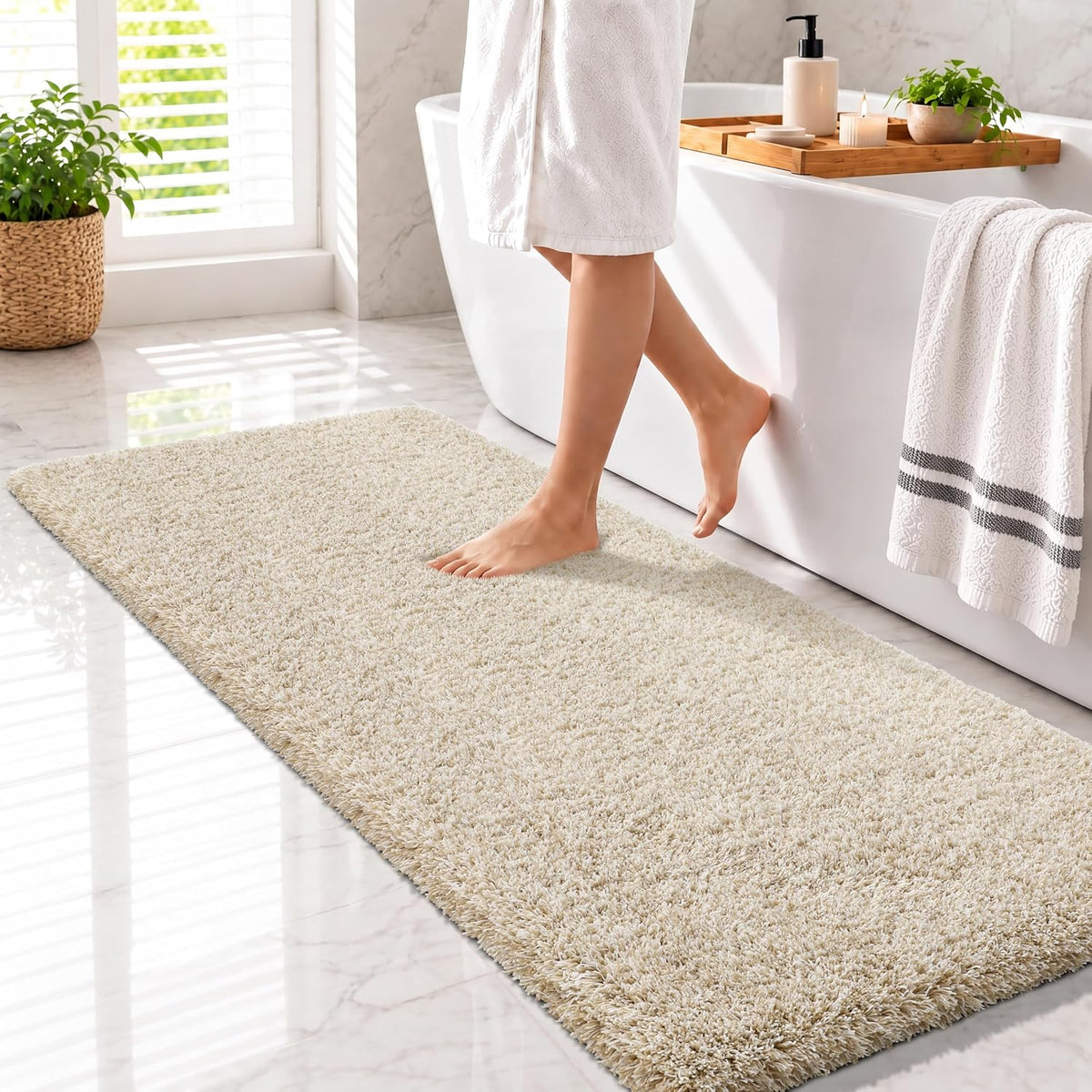 Yimobra Bathroom Rugs Non Slip Washable, Ultra Soft and Water Absorbent Bath Mats, Fluffy Shower Mat Outside, Plush Matts for Bathroom Floor/Sink, 24X17, Home Decor Accessories, Light Gray and White
