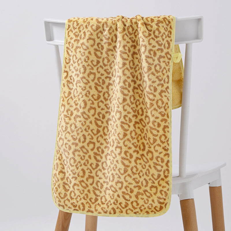 1 Luxury High-Quality Coral Spa Towel • Ultra-soft Microfiber • Quick-drying • Highly Absorbent • Fluffy and Lint-free • New Multi-color Leopard Print Design • Luxurious Bathroom Experience • Spa Essential • Suitable for Pool, Travel, and Gym