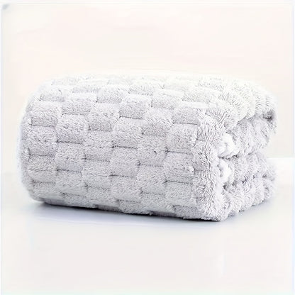 A Waffle Weave Bath Towel Made of Ultra-Absorbent Microfiber, Quick-Drying Textured Towel, Soft Spa And Gym Towel, Durable for Everyday Use, Making It an Ideal Christmas Gift