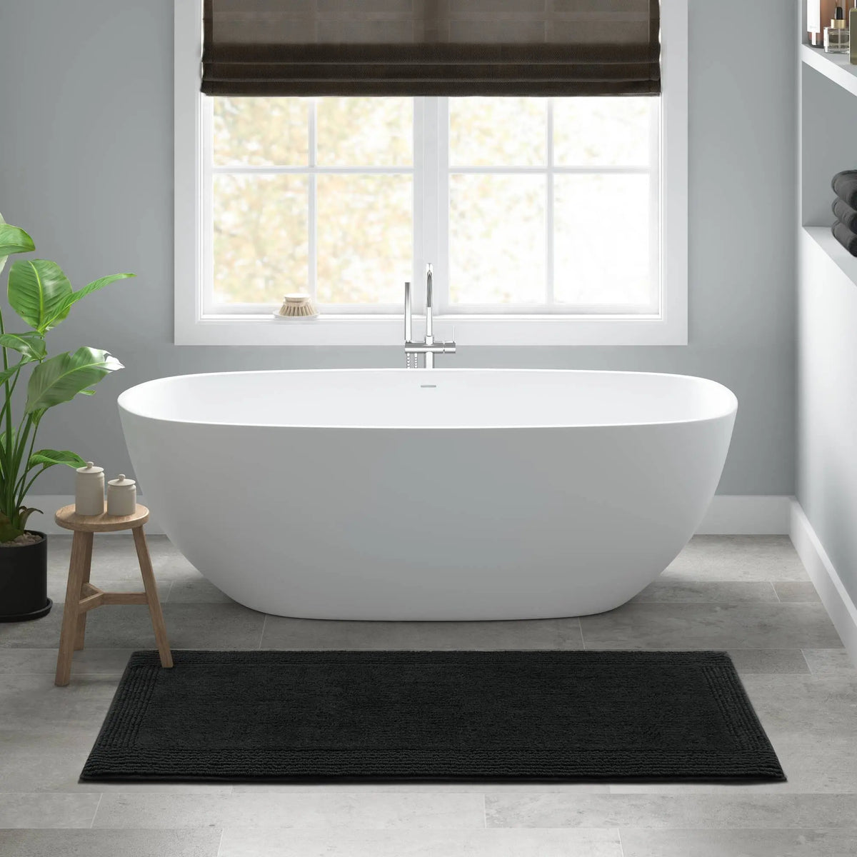 17x24 Inch 100% Cotton Tufted Bath Rug, 3000 GSM Reversible Bathroom Mat, Plush Absorbent Floor Mat for Shower, Vanity, Tub, Black, Machine Washable, Medium Pile 0.5 Inch