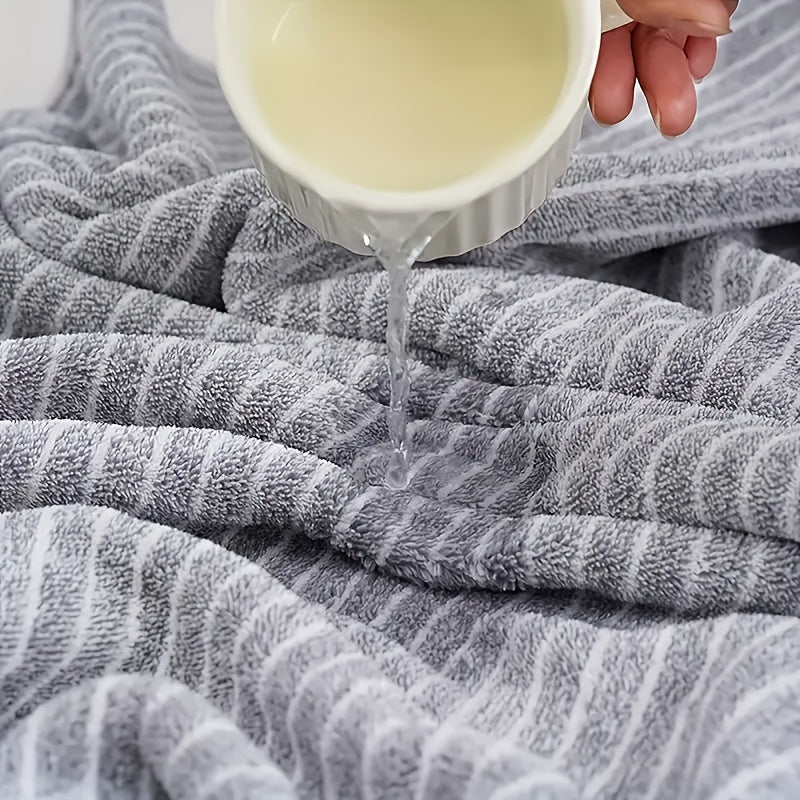4/8pcs Set, Including One Oversized 41.34X78.74 Inch Star Striped Bath Towel And Three Small Square Towels 11.81X11.81 Inches. Made Of Highly Absorbent Coral, It Dries Quickly Without Shedding Hair. This Includes Beach Towels