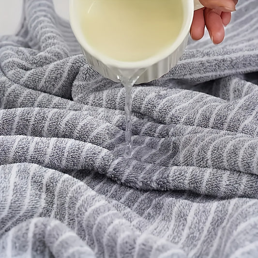 4/8pcs Set, Including One Oversized 41.34X78.74 Inch Star Striped Bath Towel And Three Small Square Towels 11.81X11.81 Inches. Made Of Highly Absorbent Coral, It Dries Quickly Without Shedding Hair. This Includes Beach Towels